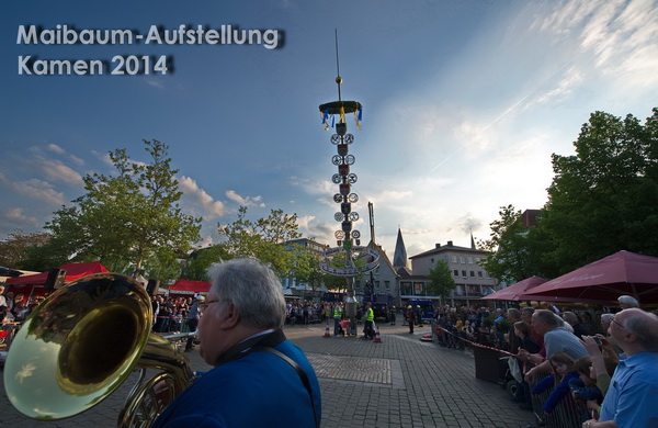 maibaum aufstellung kamener marktplatz 2014 - foto von franz goder